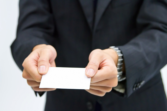 テレアポ営業と飛び込み営業