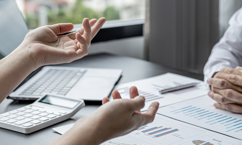 外回り営業の効率を上げるコツについて紹介！成果アップする方法についても解説